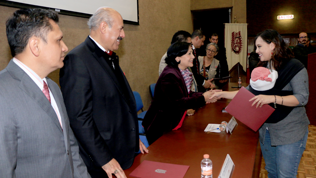 FOTO_AMALIA_GARCIA_MEDINA_Entrega de Constancias a Cooperativas por parte del IPN_15122017_GALERIA_03_.bmp