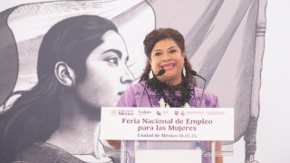 INAUGURA JEFA DE GOBIERNO CLARA BRUGADA FERIA NACIONAL DE EMPLEO PARA LAS MUJERES EN EL MONUMENTO A LA REVOLUCIÓN